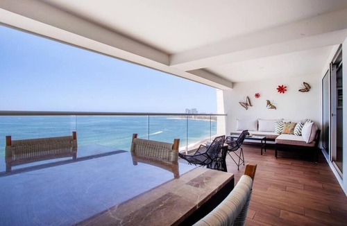 Las Glorias Apartment | Luxury 2BR Beachfront Escape Stunning Views from Private Balconies