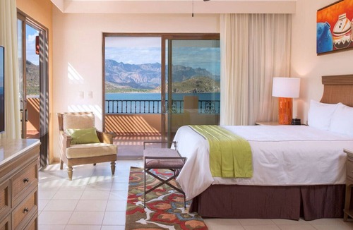 Loreto Apartment | Luxury 3-Bedroom Penthouse with Ocean Views in Loreto