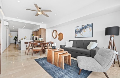 Las Glorias Apartment | LUXURY 3B 4B BEACHFRONT CONDO