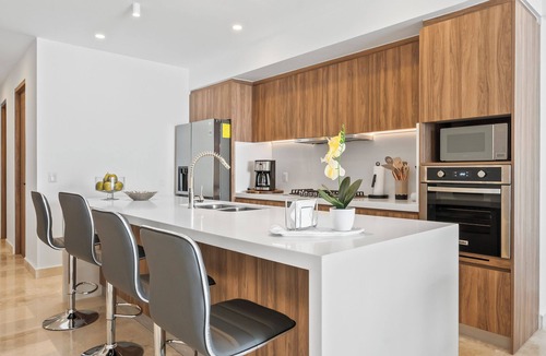 Las Glorias Apartment | LUXURY 3B 4B BEACHFRONT CONDO