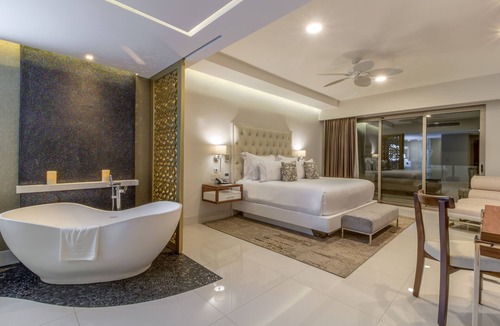 San Jose del Cabo Resort | Luxury 3BR, 3.5BA Oceanview Suite in Los Cabos – Spacious & Stunning