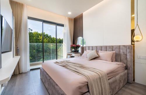 Tan Phu District Apartment | Luxury 3BR Apartment 121m - Green Park - Near Airport & Aeon Mall