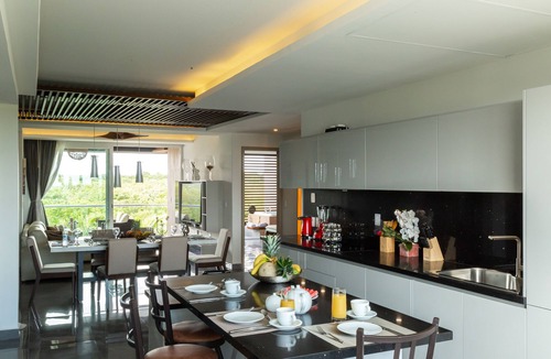 Akumal Apartment | Luxury 3BR Apartment W Exclusive Amenities - 201AB