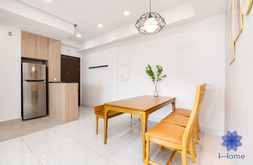 Tan Binh Apartment | Luxury 3Brs Apt w/Free Pool & Gym, 5mins from airport to building