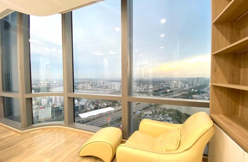 Hang Xanh Apartment | Luxury 4 bedroom apartment in Landmark 81