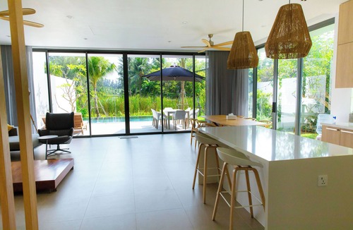 Vung Tau Villa | Luxury 4 Bedrooms Riverfront Villa Sanctuary Ho Tram- Cooking,BBQ & Pets allowed
