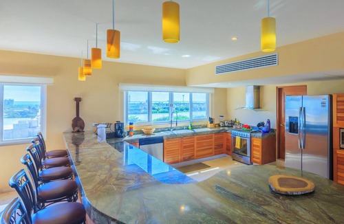 Isla Mujeres Condo | Luxury. 4 BR PH Ocean View + Private Pool