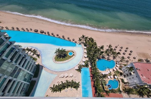 North Hotel Zone Apartment | Luxury apartment on the beach with beautiful views