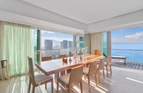 North Hotel Zone House | Luxury Beach Front Condo 21st Floor Views