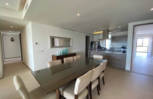 Puente del Mar Apartment | Luxury Beachfront Apartment in Acapulco Diamante - Unforgettable Stay!