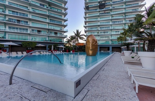 North Hotel Zone Condo | Luxury Beachfront Condo at Icon Vallarta Charming one bedroom on the 24th floor!