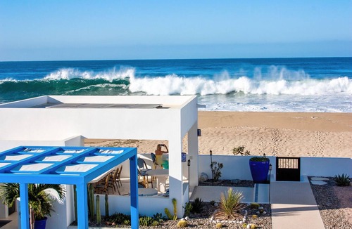 El Pescadero House | Luxury Beachfront Santorini Palace. Chef Included!