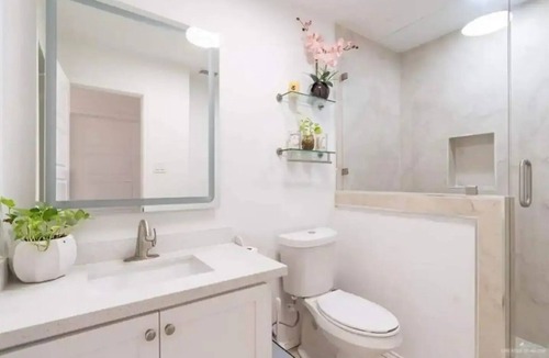 Edinburg House | Luxury Beautiful Home with Pool