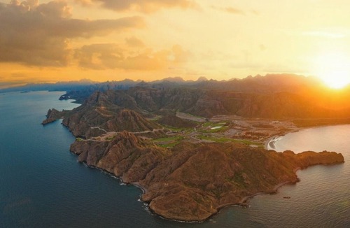 Loreto Villa | Luxury Escape with Ocean Views in Loreto