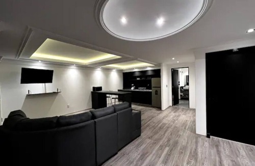 Cuauhtemoc Hotel | Luxury Grand Suite w/amenities