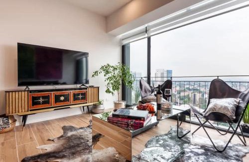 Granada House | Luxury High-Rise Panoramic Apartment, Polanco 3BD