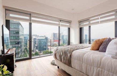 Granada House | Luxury High-Rise Panoramic Apartment, Polanco 3BD