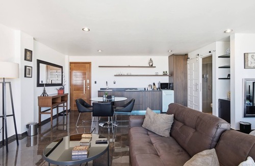 Durango Apartment | Luxury Hilltop Loft | Balcony + Panoramic Views