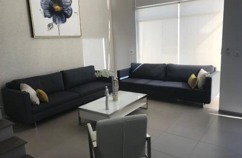 Queretaro House | Luxury house with all the amenities Gym Seg Aa cal Pool Tv Wifi
