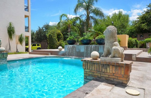 Santa Catarina Apartment | ¡Luxury in Santa Catarina! King bed + Wifi | 5 ppl