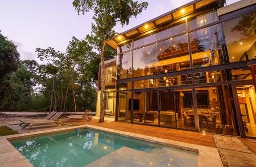 Benito Juarez House | Luxury Jungle Retreat - 4 Bedroom Villa with Private Pool and Cenote - fits 14