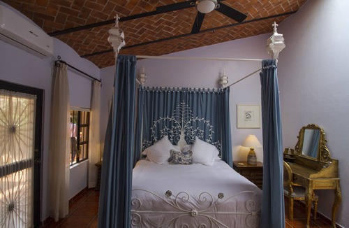 Ajijic Villa | Luxury Lakefront Vacation Rental. Where Luxury Meets Mexican Charm
