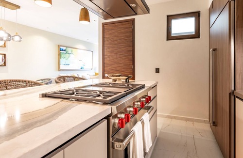 La Puntilla Condo | Luxury Marina Condo 503