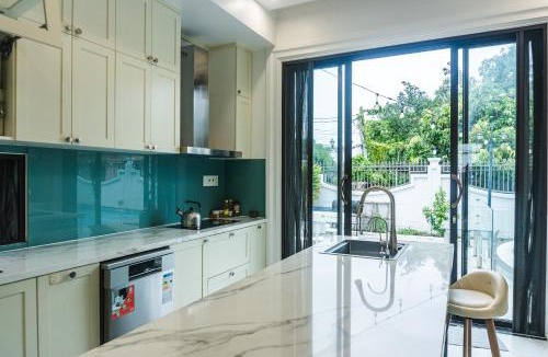 La Gi Villa | Luxury Mi-a Villa LaGi 4pn, huge salted pool, outdoor bbq and kara, up to 20