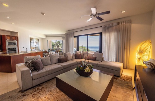 La Paz Villa | Luxury Oceanfront Villa at Puerta Cortés Resort -Beach Club, Jacuzzi & Golf Cart