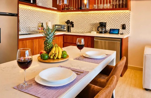 Zazil-ha Apartment | Luxury Penthouse w/Jacuzzi · Jatsa Ha