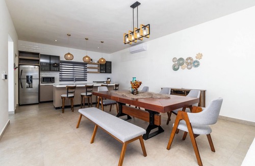 Marina Real House | Luxury San Carlos Beach House | Pool, Pickleball & Kayaks