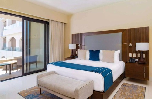 San Jose del Cabo Resort | Luxury Two-Bedroom /Three-Bath Suite for Up To Six with Ocean-Inspired Comfort