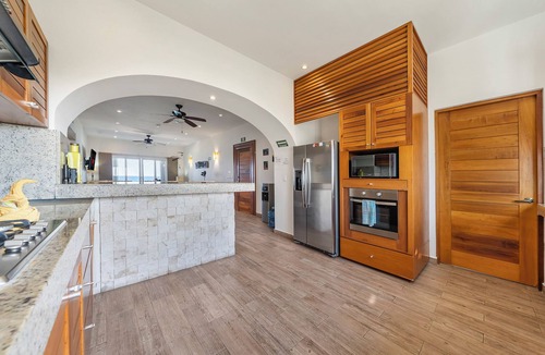 Isla Mujeres Condo | Luxury two bedroom ocean front condo at Isla 33