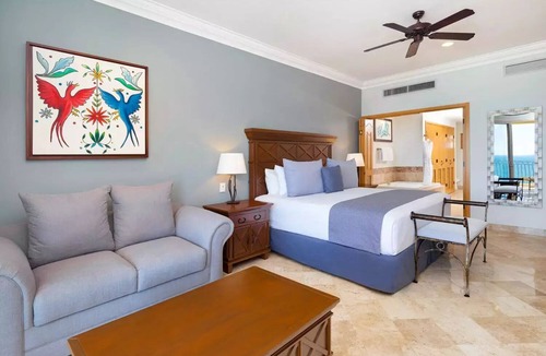 Flamingos Resort | Luxury two-bedroom, two-bathroom suite @ Villa La Estancia Resort, Sleeps upto 6
