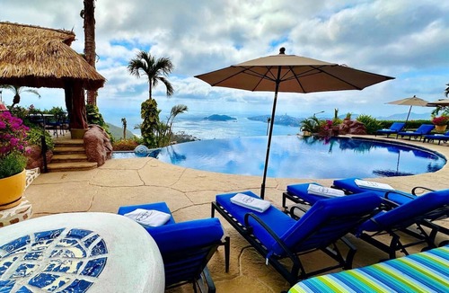 La Cima Villa | Luxury vacation villa Las Brisas, 8 Bedrooms, 18+persons, butlers, gourmet chef