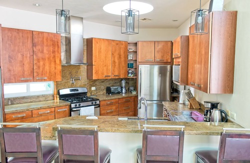 Colonia Andres Villa | Luxury Villa w/Pool and spacious garden 5bedroom for 10 !
