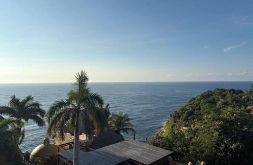 Santa Maria Huatulco House | Luxury Villa in Residential Conejos with private pool and rooftop