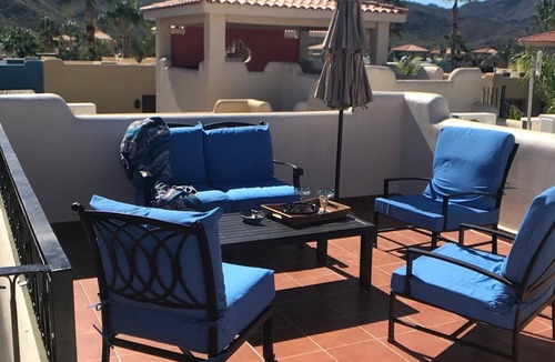 Nopolo House | Luxury Villa, steps from beach
