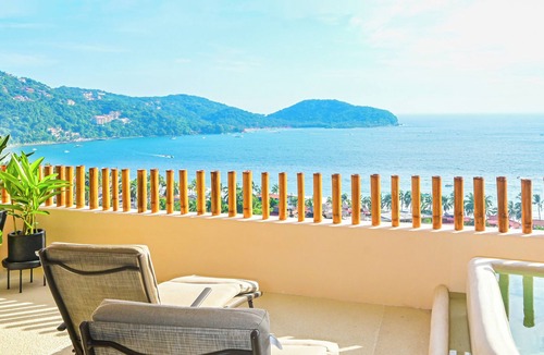 Ixtapa - Zihuatanejo Condo | Luxury villa with private pool and ocean view — steps from Playa La Ropa