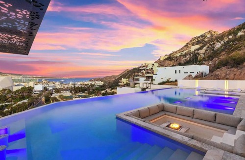 Pedregal Villa | Luxury VIP Mansion Bartender, Chef, Maid included