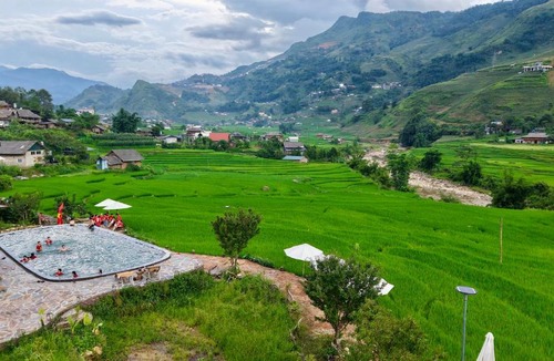 Sa Pa Bed & Breakfast | Mướng và Valley Homestay Rice Field View Ta Van