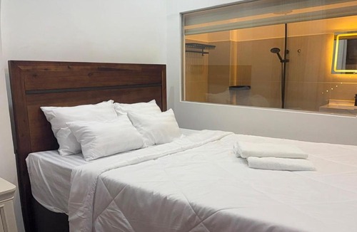 Phuong 6 Hotel | M&A Saigon Center Park Hotel