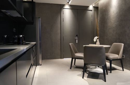 Dong Khoi Hotel | M Hotel Saigon