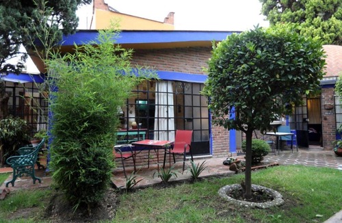 Cholula Apartment | Majikal BnB Martinlandia (Guatemaya)