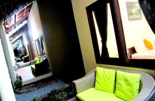 Giong Trom Hotel | Mango Home Riverside