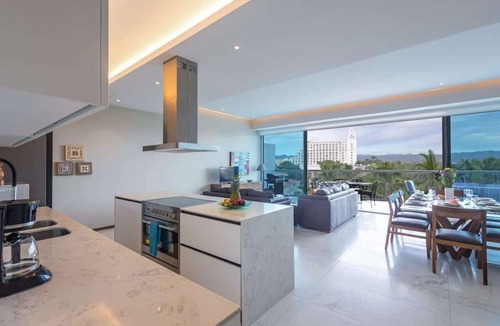 Flamingos Condo | Marítima Beach Condo, 2BR, Deluxe, 2 Pools, BBQ, Balconies & Great Amenities