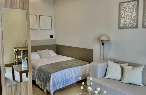 Zona Expo Apartment | Margot Apartments By MrW