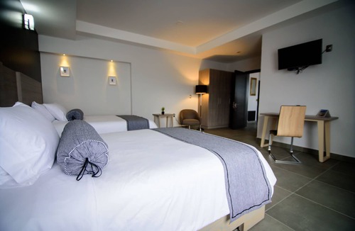 San Agustin de las Juntas Hotel | Maria Ines Hotel Suite
