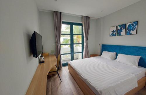 Duong To Hotel | Marina resort Waterfront Minh Phu Quoc beach swimming pool