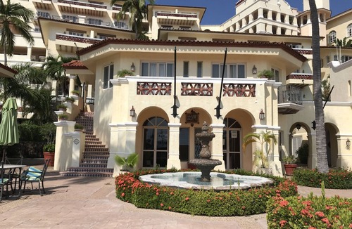 Isla Navidad Villa | Marina Villas - Grand Isla Navidad